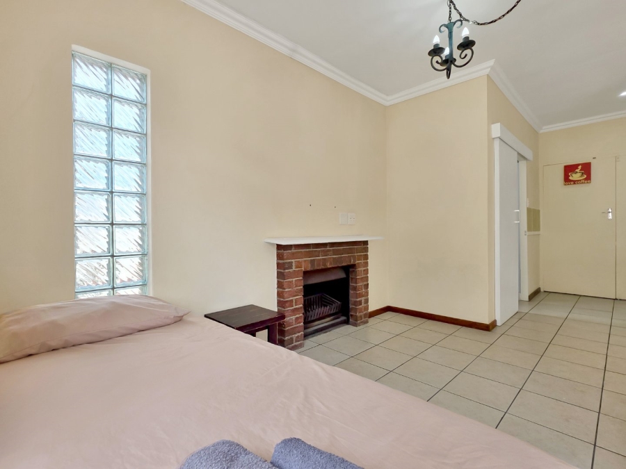 1 Bedroom Property for Sale in Bloubergrant Western Cape